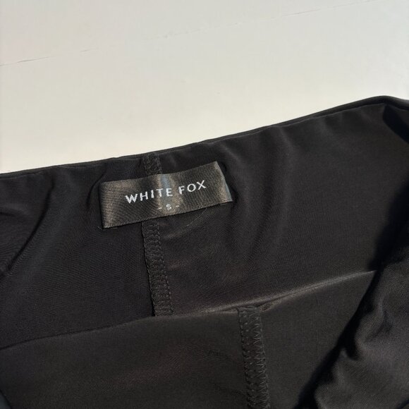 White Fox Boutique Black Stretchy Mini Skort with Slit Size Small - Picture 4 of 8